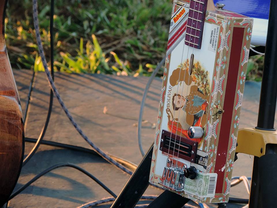 Modelo: Cigar Box 3C / Ano 2016 / Artista: Fred Sunwalk