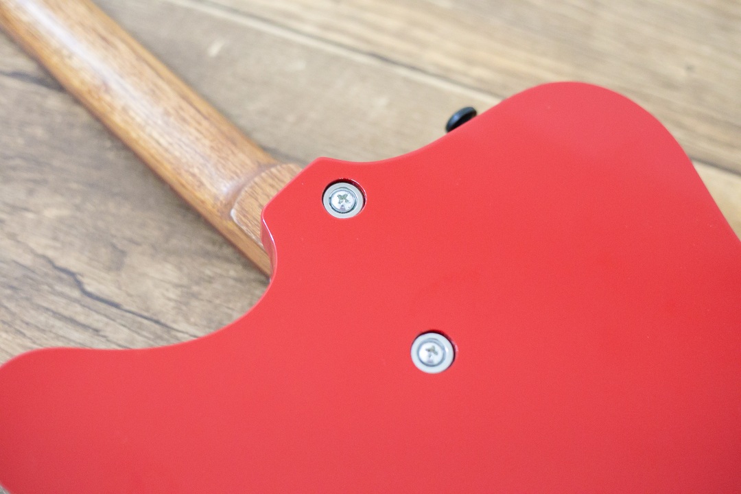 Modelo: T-Bird 2C / Ano 2026 / Artista: Fabio Mozine