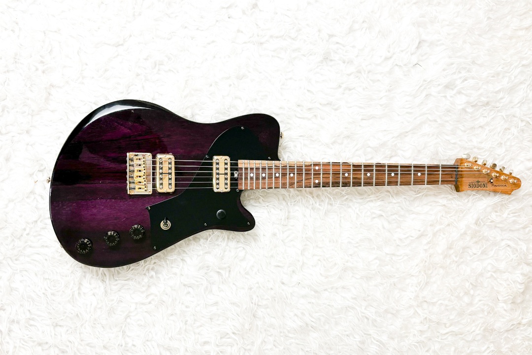 Modelo: Ravenna M2 / Ano 2025 / Artista: Ceme Marum - PQBR