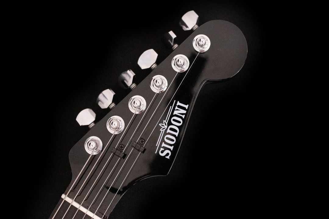 Modelo: Strat / Ano 2025 / Artista: Guitar Boutique