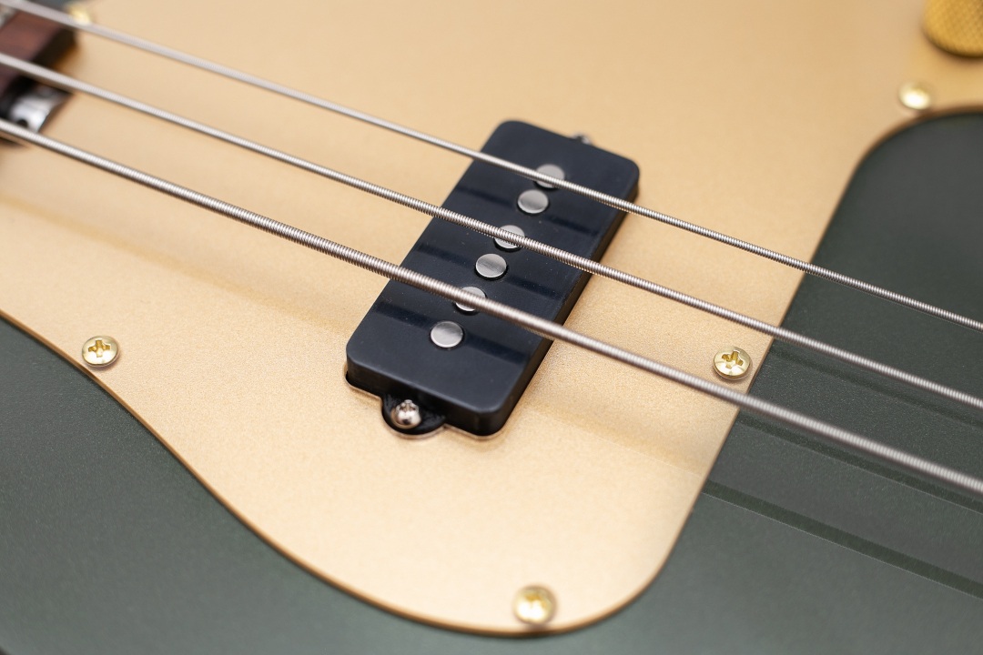 Modelo: P-Bass 3C / Ano 2025 / Artista: KS Rhoads